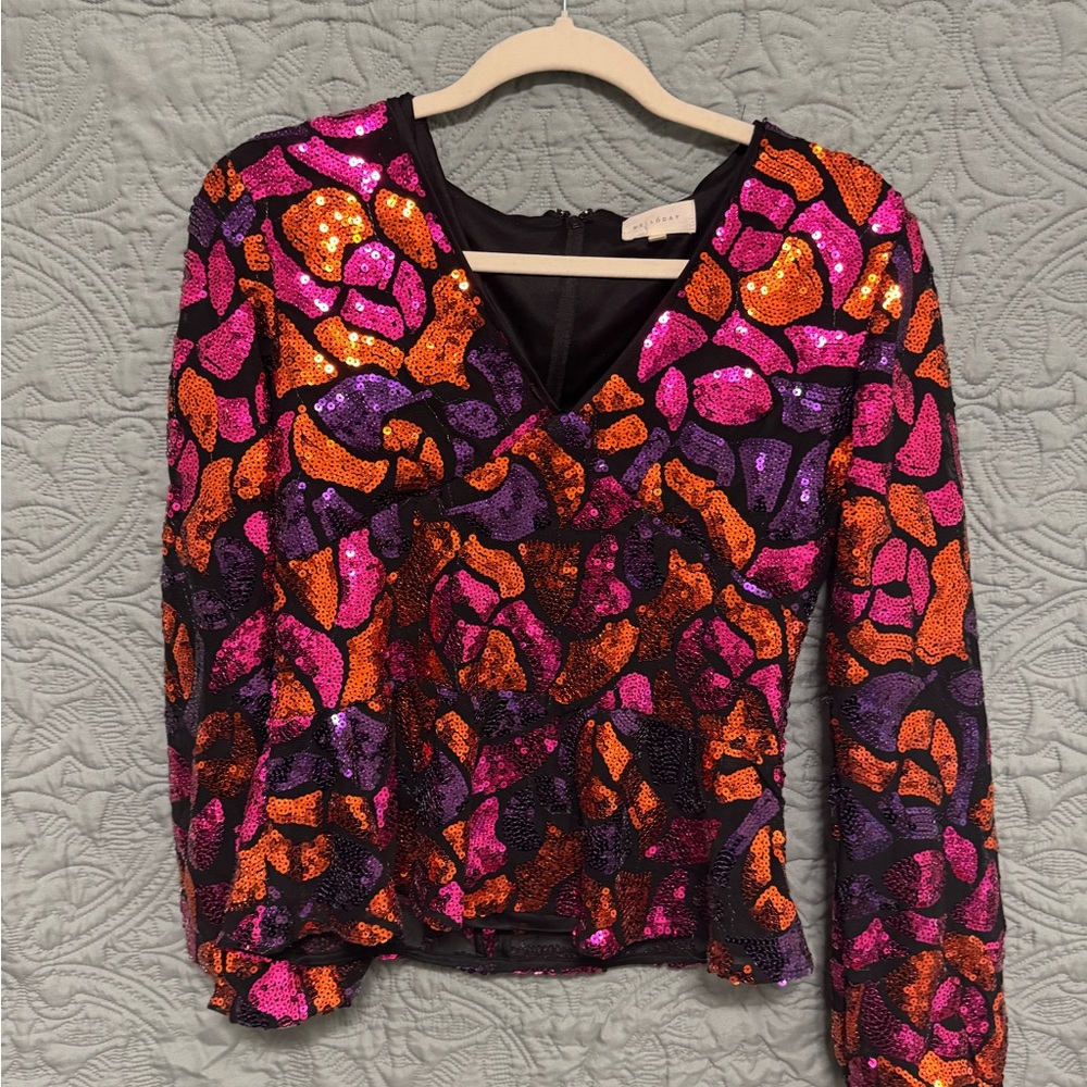 MELLODAY Vibrant Sequin Blouse in Pink and Orange